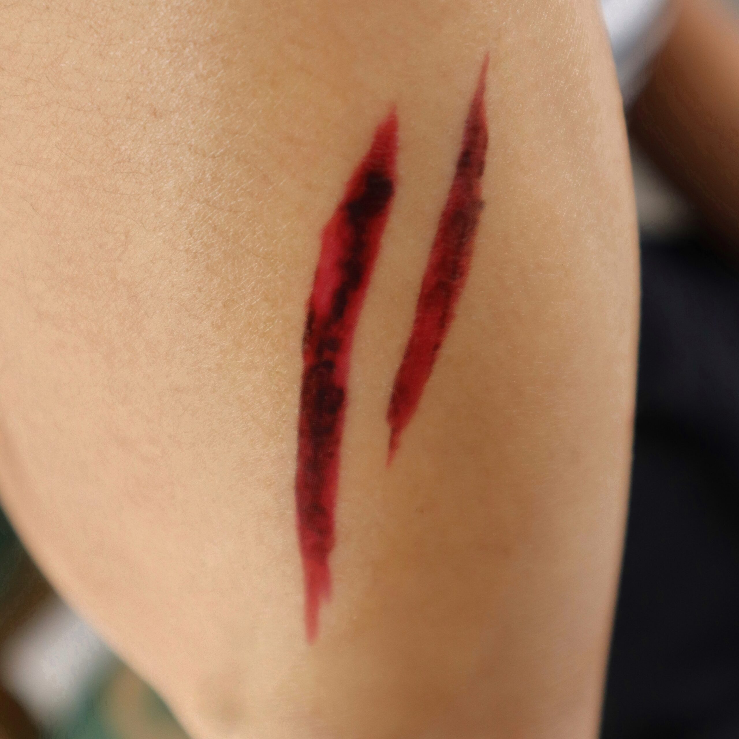 Double Cut Temporary Tattoo โ SFX Wound Effect - Image 2
