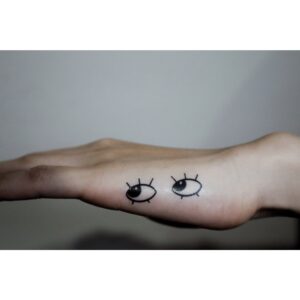 Pretty Eyes Temporary Tattoo